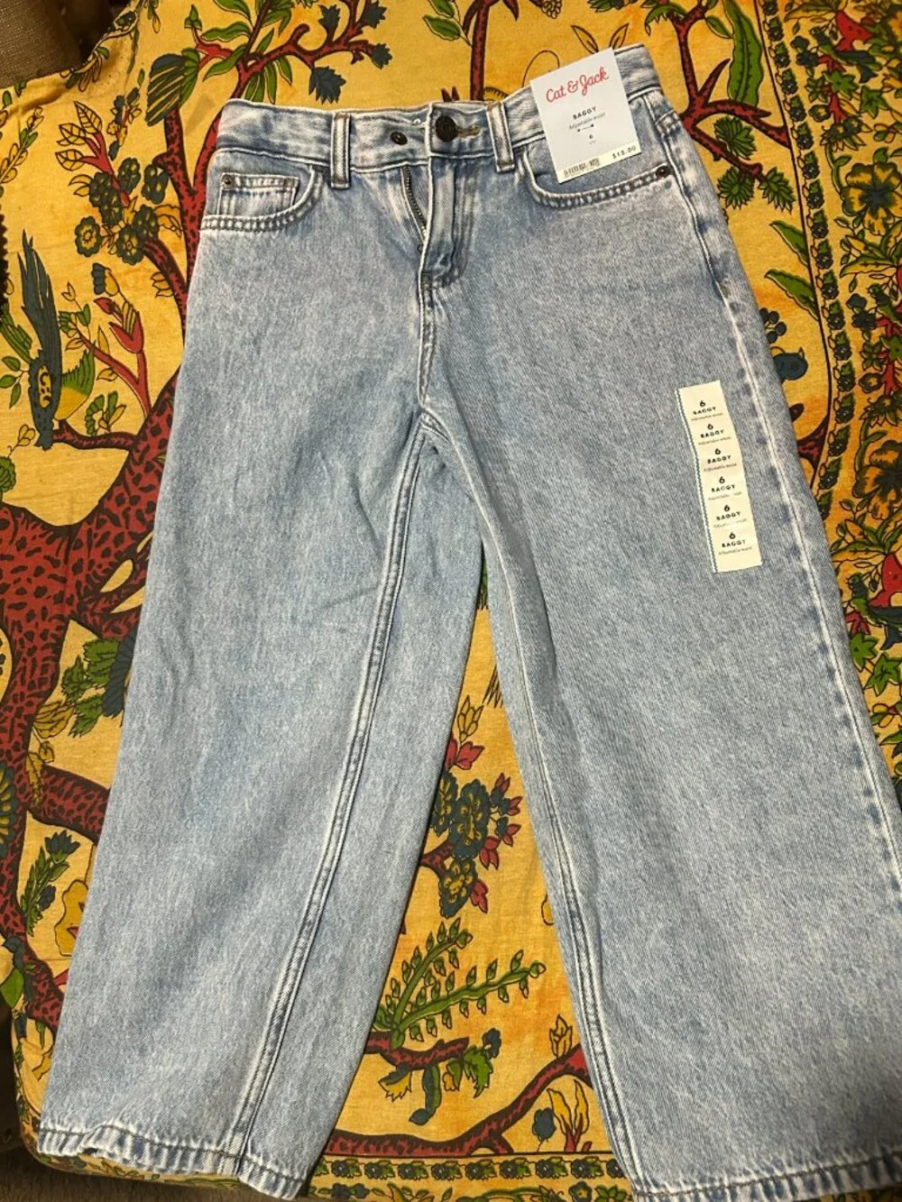 Girls Mid-Rise Wide Leg Jeans Cat & Jack Light Wash Girls Size 6 Baggy